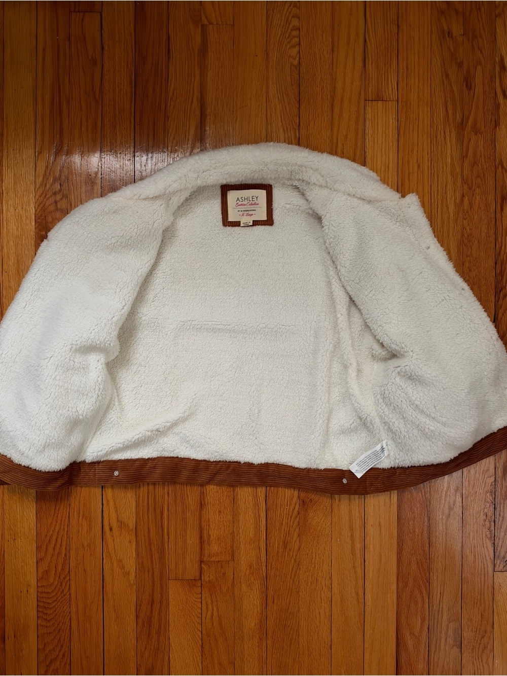 Sherpa-Lined Brown Corduroy Jacket - Picture 4 of 6